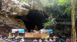 Gua Maria Penghantar Segala Rahmat, Rumah Peribadatan Umat Khatolik dengan segala keindahan alamnya. (foto:Istimewa)