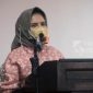 Ketua Kadin Kalimantan Timur, Dayang Donna Faroek, memberikan sambutan pada pembukaan pelatihan K3 di Royal Victoria Hotel Sangatta, Jumat (19/11/2021). (foto: Istimewa)