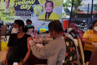 Giat vaksinasi oleh DPD Golkar Kutai Timur (29/10/2021).