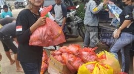 Dari Samarinda, FBB Kalimantan Gandeng AJKT Salurkan Bantuan Korban Banjir Sangatta