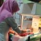 bayi yang ditemukan warga dalam kardus bekas air mineral, kini telah dirawat di Rumah Sakit SOHC Sangatta.(foto:/istimewa)