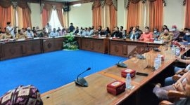 Suasana di ruang hearing DPRD Kutai Timur (18/11/2022).(bl/sangattaku)