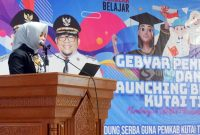 Plt Kepala DInas Pendidikan Kutai Timur, Irma Yuwinda .(foto:pj/sangattaku)