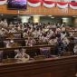 Nampak ratusan Siswa-Siswi SMPN 3 Sangatta Utara antusias dalam kunjungan mereka ke Gedung DPRD Kutai TImur (03/11/2022). (foto: istimewa/)