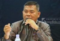 Anggota DPRD Kutai Timur, Basti Sanggalangi saat Sosper di GOR Swarga  Bara.(/ist)