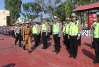 Bupati Kutai Timur Ardiansyah Sulaiman saat Apel Gelar Pasukan Operasi Ketupat 2023. (*/ist)