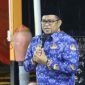 Wakil Bupati Kutai Timur, Kasmidi Bulang saat memberikan sambutan pada acara Buka Puasa Bersama yang diasadakan oleh Lipan Sangatta. (*/ist)