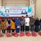 Foto bersama sesuai acara penyerahan bantuan secara simbolis. (*/ist)