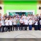 Foto bersama seusai sidak. (HO/Disdukcapil)