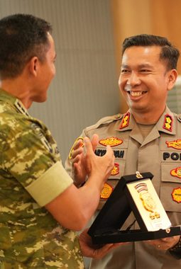 Pererat Sinergitas, Danbrigif 32/Mangkalihat Kunjungi Mapolres Kutai Timur