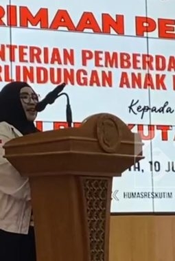 Polres Kutim Raih Penghargaan Kemen P3A RI, Rina Zainun Sampaikan Apresiasi