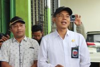 Kepala Disperindag Kutai Timur, Nora Ramadani (kanan) (*/MMP)